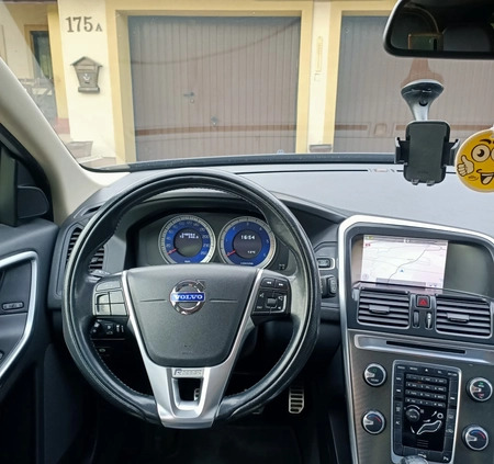 Volvo XC 60 cena 45000 przebieg: 338000, rok produkcji 2011 z Tuszyn małe 436